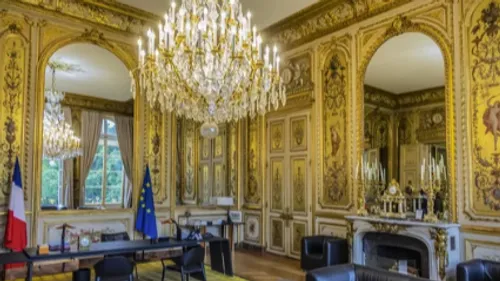 Malgré les enjeux sensibles, Emmanuel Macron a pris le parti de...