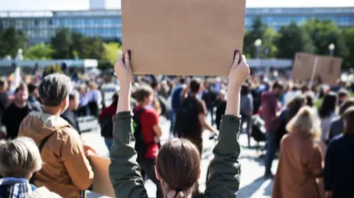 Mort de Lyhanna : une mobilisation nationale pour dénoncer les...