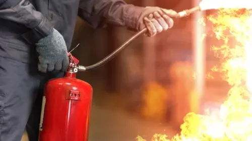 Incendie maîtrisé dans un site industriel de Strasbourg : dix...