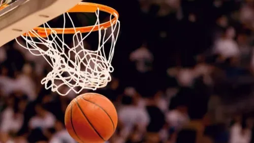 L'équipe de basket-ball française remporte son premier match de...