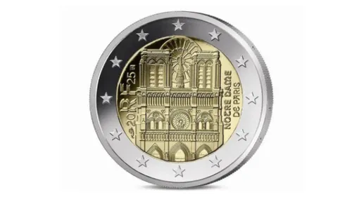 Une nouvelle pièce de 2 euros célèbre la réouverture de Notre-Dame...