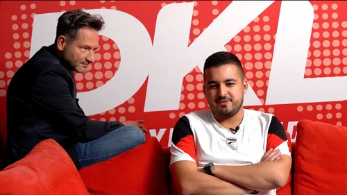 Nahel sur le canapé DKL !