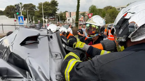 Antibes : un spectaculaire carambolage impliquant une vingtaine de...