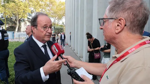 François Hollande réagit à la mobilisation lycéenne au Festival du...