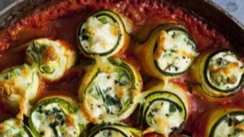 Petits roulés de courgette, épinard ricotta et lardons