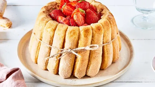 Charlotte aux fraises