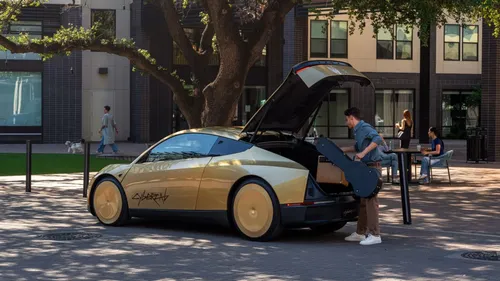 Tesla lance son premier véhicule entièrement autonome