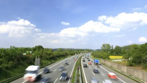 Autoroutes allemandes : la course aux vues des influenceurs...