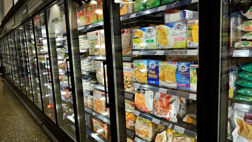 Cyberattaque : les frigos de centaines de supermarchés visés