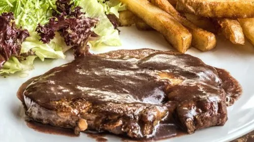 Entrecôte à la bordelaise et frites maisons