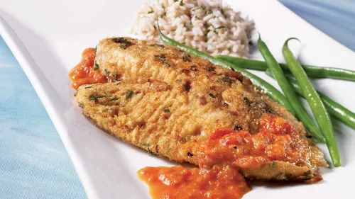 Tilapia grillé et sa sauce aux poivrons