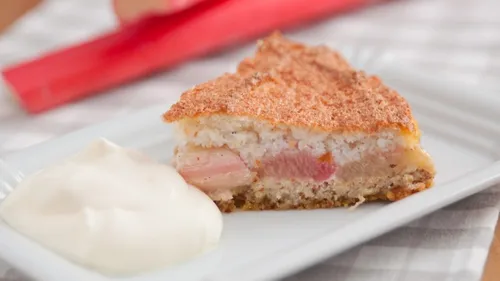 Gâteau rhubarbe, coco, fromage blanc