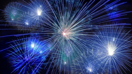 Paris décale son feu d’artifice du 14 juillet en hommage aux...