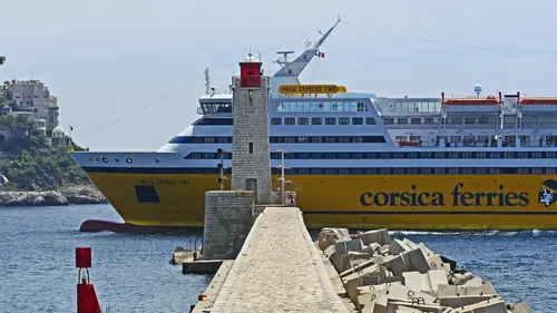 Tempête en Méditerranée : des passagers de Corsica Ferries...