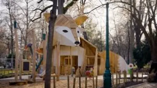 Colmar inaugure une nouvelle aire de jeux au parc du Champ-de-Mars,...