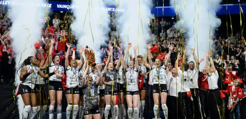 Et de trois ! Le Volley Mulhouse Alsace soulève à nouveau la Coupe...