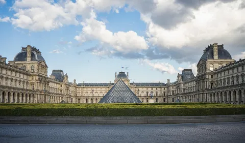 Cambriolage du Louvre : la couronne de l’impératrice Eugénie va...