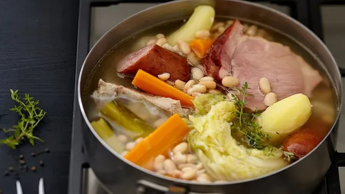 Potée au chou et haricots blancs