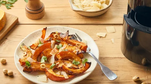 Potimarron au parmesan et noisette à la friteuse à air chaud