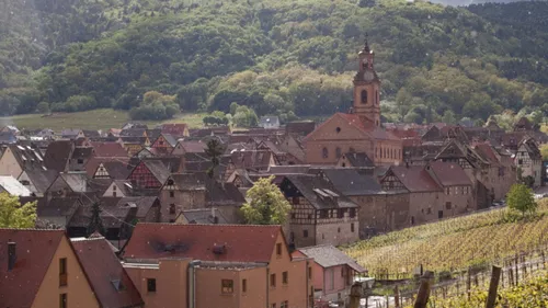 À Riquewihr, la "rue du silence" pour préserver la tranquillité des...
