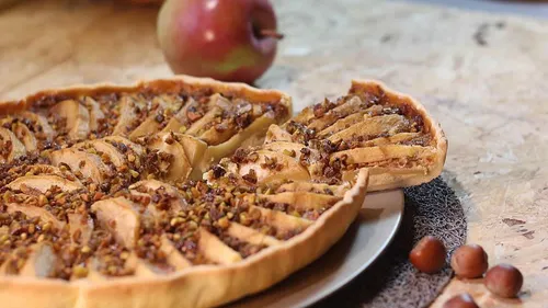 Tarte aux pommes et noisettes