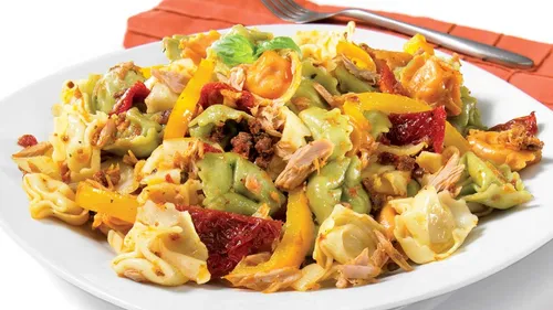 Tortellinis au pesto et tomates séchées