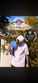 Un pizzaïolo de Bartenheim sacré champion du monde à Rome