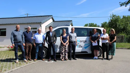 Norge et Tille : un mini bus pour les services enfance-jeunesse