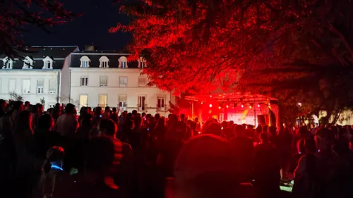 Qui veut jouer dans les jardins du département cette année ?