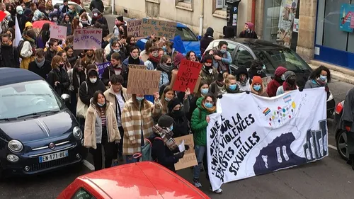 Grève féministe du 8 mars à Dijon : Solidaires 21 appelle à la...