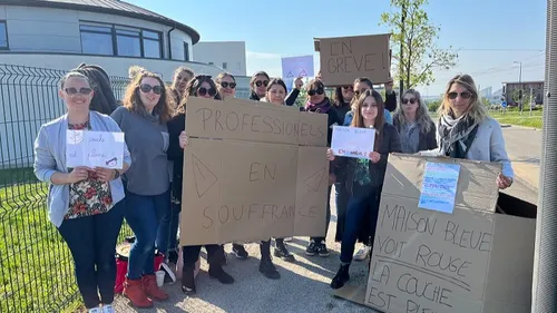 Les salariées de la crèche dijonnaise « Graines de moutarde » en...