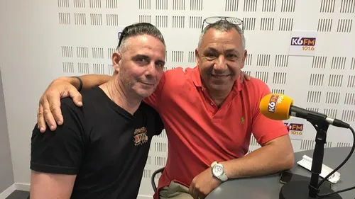 Début du « Food and music festival » : rencontre avec le frère et...