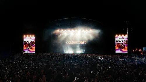 Golden Coast à Dijon : Aya Nakamura annule son concert, Macklemore...
