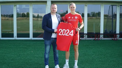 Hélène Fercocq prolonge d’un an au DFCO 