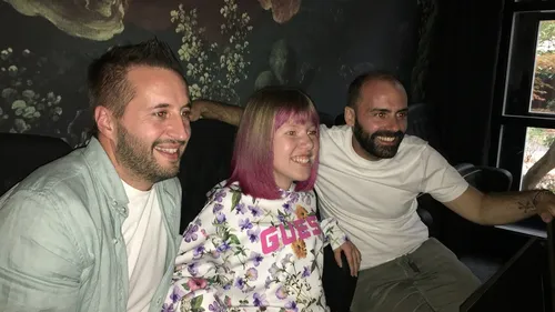 Le groupe « trois cafés gourmands » présente sa nouvelle chanson 