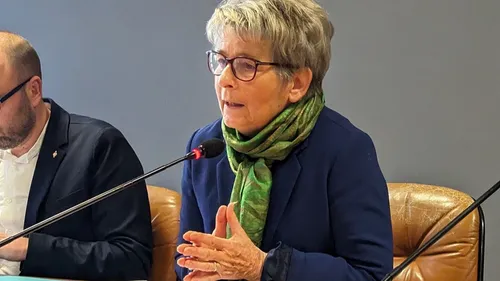 Marie-Guite Dufay veut une reconnaissance des médecins praticiens...