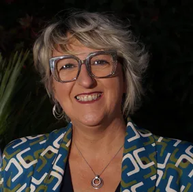 Valérie Grandet, candidate à la mairie de Talant, propose des...