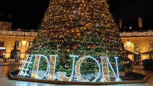Dijon brille sous les lanternes : des visites nocturnes pour...