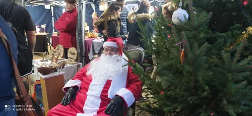 Marché de Noël artisanal à Beaune : l’Atelier du Cloître ouvre ses...