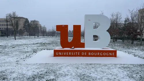 L'Université Bourgogne Europe s'inquiète des décisions du ministre...
