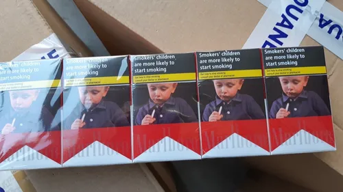 Armes, tabac et produits contrefaits : un trafic local démantelé à...