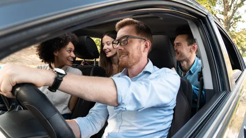 Pas très bavards, mais vous faites partie des gens les plus...