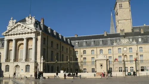 Nouvelle exposition gratuite aux Archives municipales : Dijon...