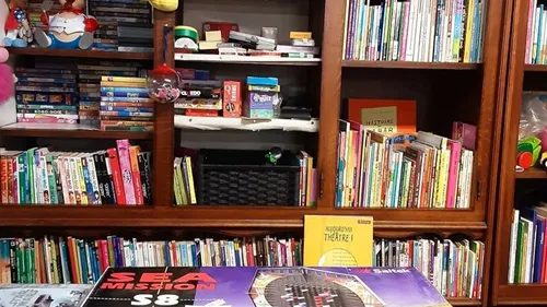 Avis aux lecteurs : une vente de livres à 1€ le week-end du 24...