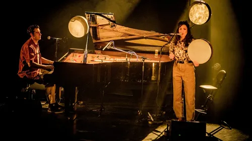 Beaune : Djazia Satour en concert à la Lanterne Magique au début du...