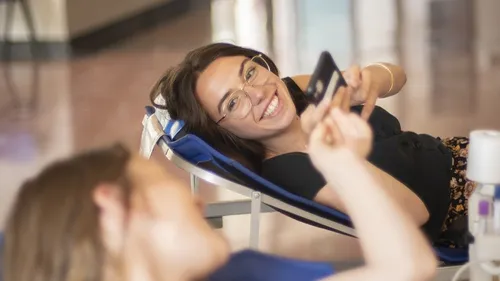 Connaissez-vous le don de plasma ? L’Établissement français du sang...