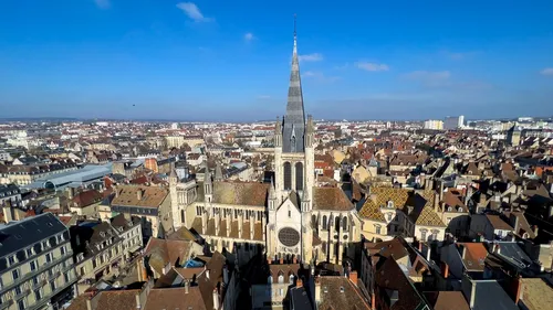 La Ville de Dijon renforce son dispositif face à la vigilance...