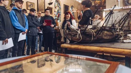 Le Plus Grand Musée de France : 20 lycéens participent à un...