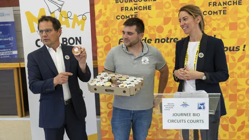 Le bio et les produits locaux s’installent davantage dans les...