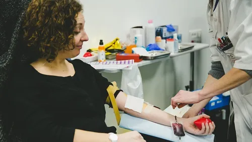 Appel « d’urgence vitale » de l’établissement français du sang 